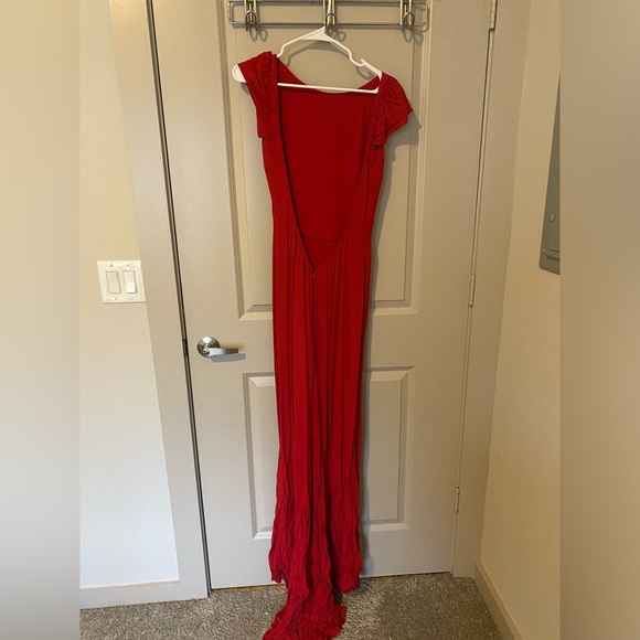 Red backless dress - worn once - good condition - Picture 5 of 7